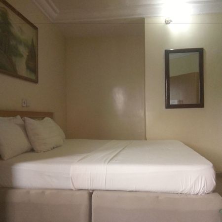 Oxford Hotel Abuja Exterior foto